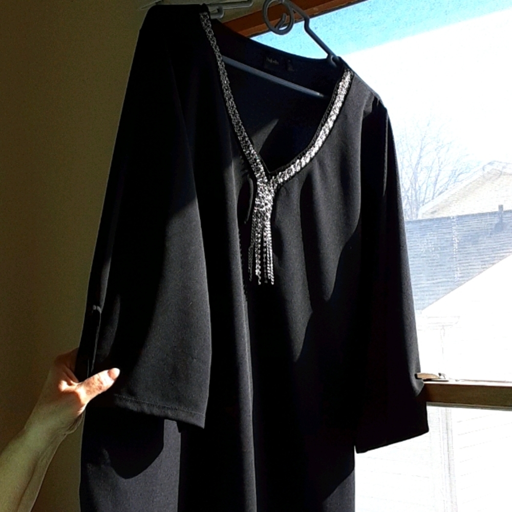 Rafella black top deep V and beaded w/chain
